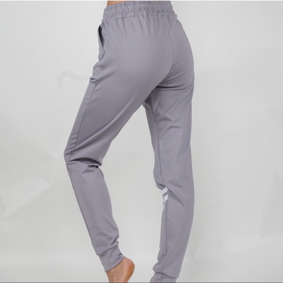 Comfy gray drawstring joggers - Picture 2 of 3